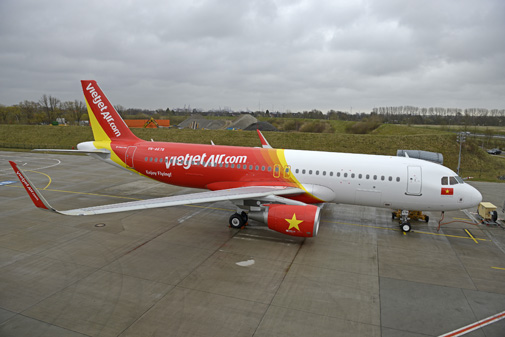 Vietjet Apologizes For Putting Scantily Clad Models On 7668 Hot Sex