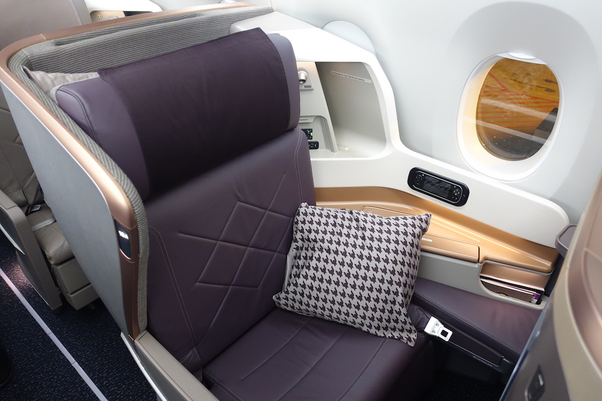 review: singapore airlines business class a350-900ulr singapore