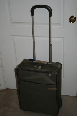 briggs & riley baseline upright luggage