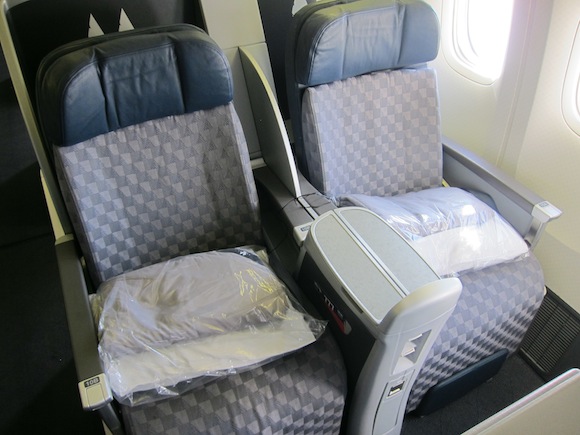 The best business class seats for couples traveling together | One Mile ...