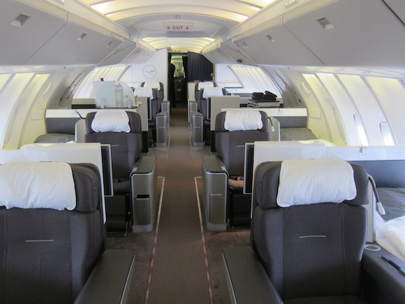 lufthansa b747-400 business class upper deck