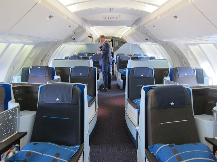 Review Klm Business Class 747 400 Amsterdam To Chicago One Mile