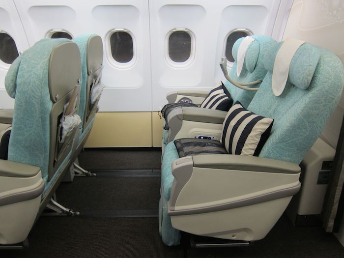 Review Etihad Airways Business Class A320 Abu Dhabi To