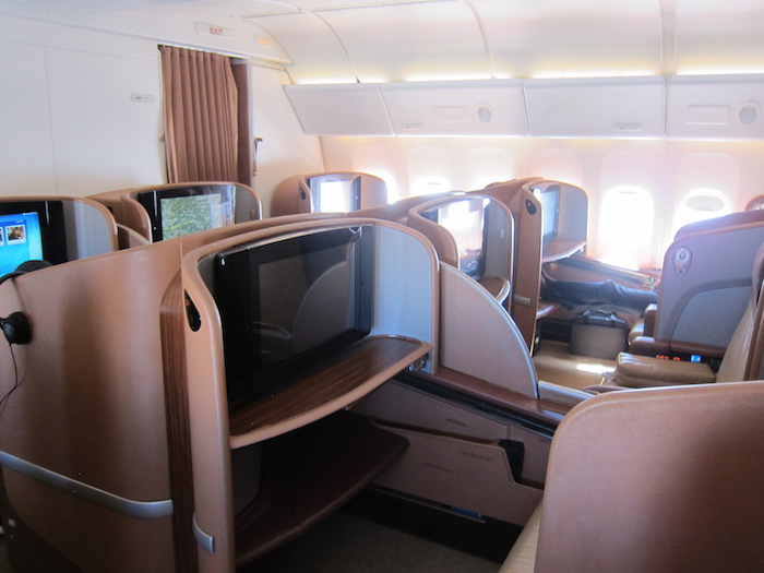 singapore airlines cabin size