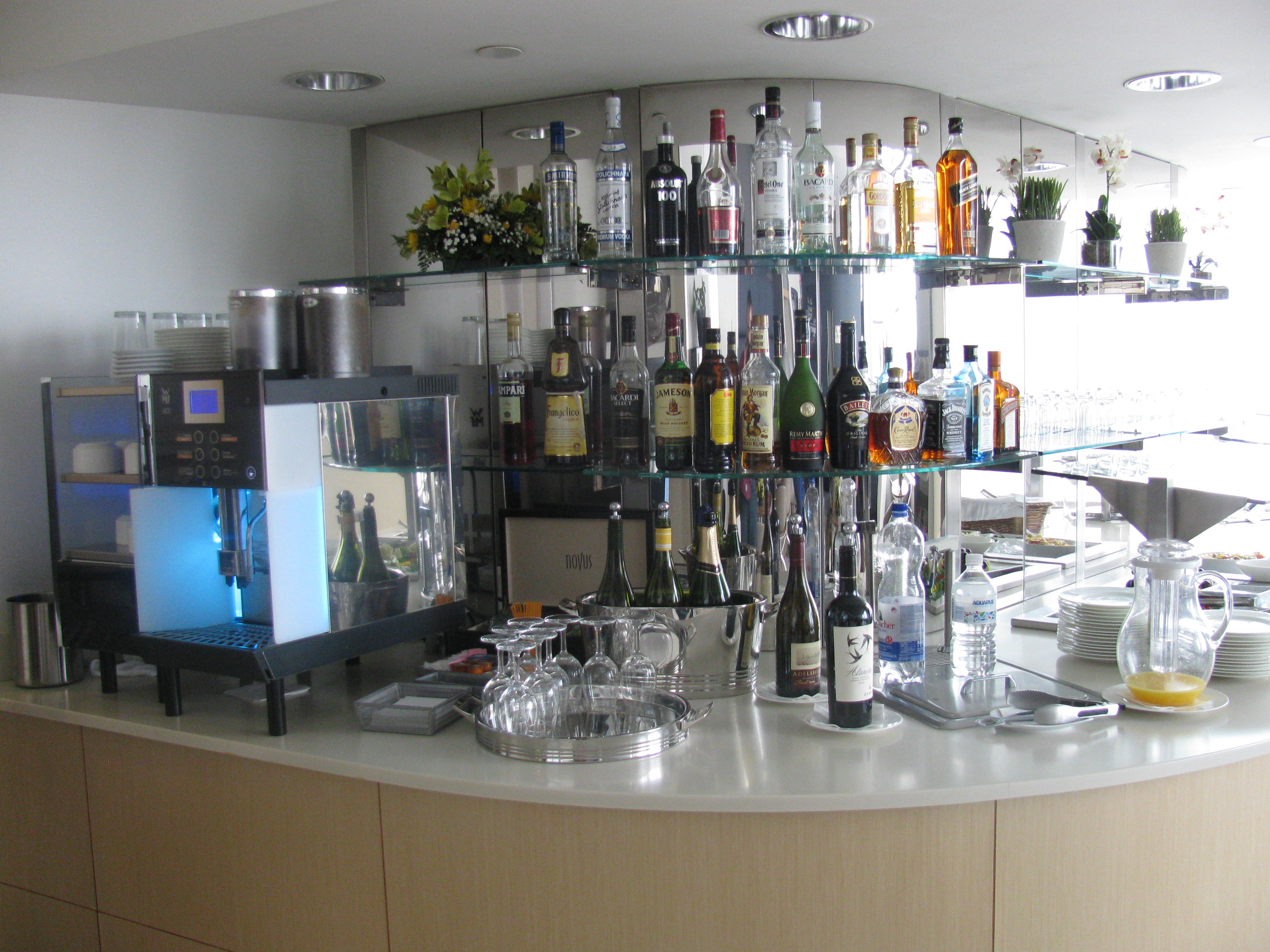 Self serve bar