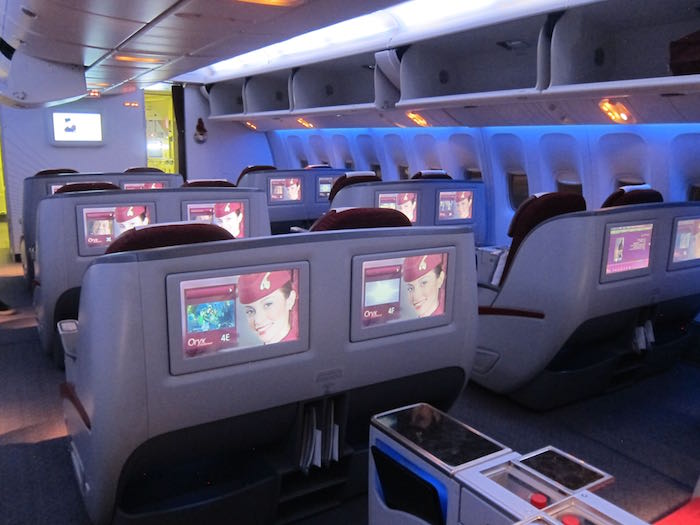 Qatar Business Class 777 / Review: Qatar Airways 777-300ER Qsuite