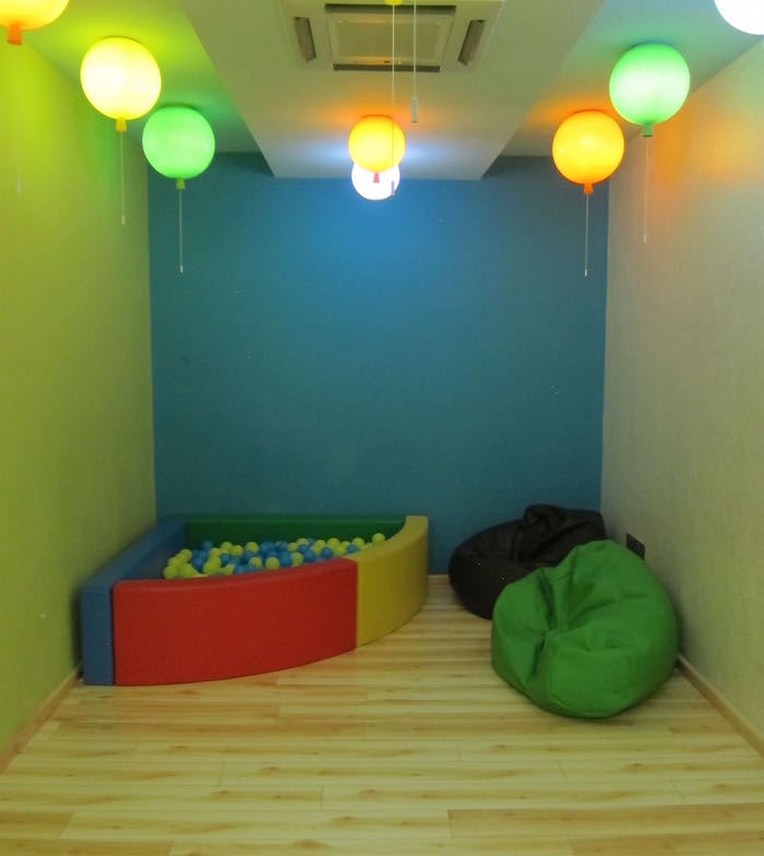 Domestic Maldivian Lounge Male Review I One Mile At A Time