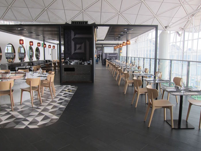 Review Qantas Lounge Hong Kong Airport One Mile at a Time