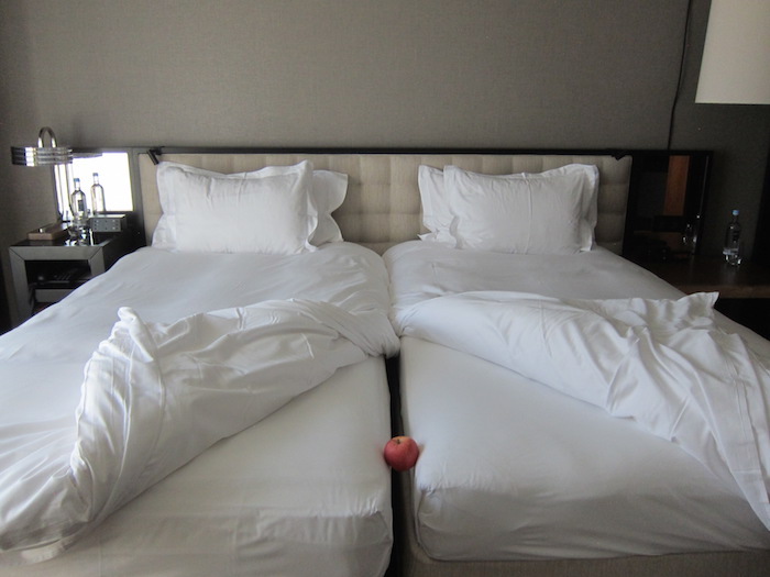 cute twin beds