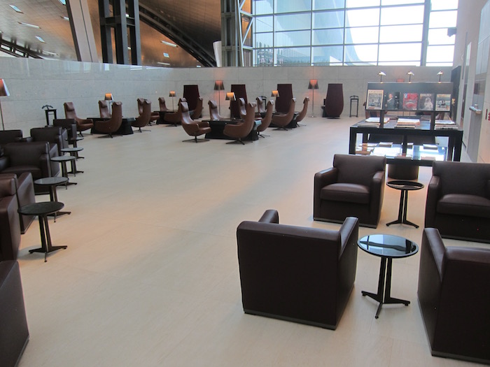 Review Qatar Airways Al Safwa First Class Lounge Doha Airport