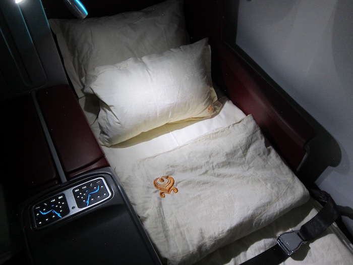 Hainan Airlines-Business-Class-787 - 80