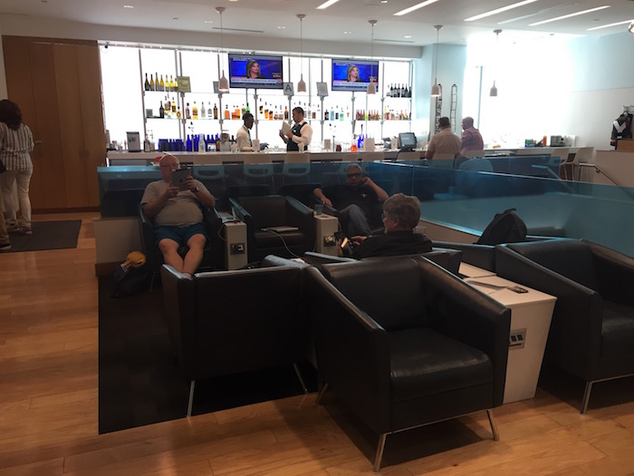 espaço aéreo-Lounge-JFK - 18