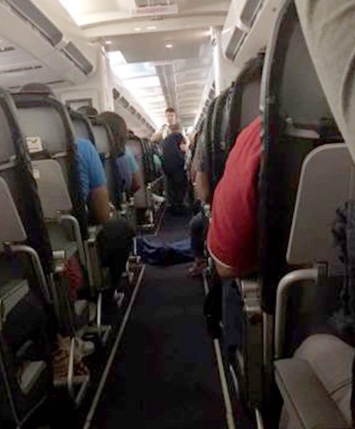 Passenger Dies Inflight, Body Placed In Aisle For Hours One Mile at a