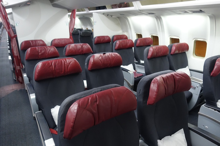 air canada premium economy baggage allowance