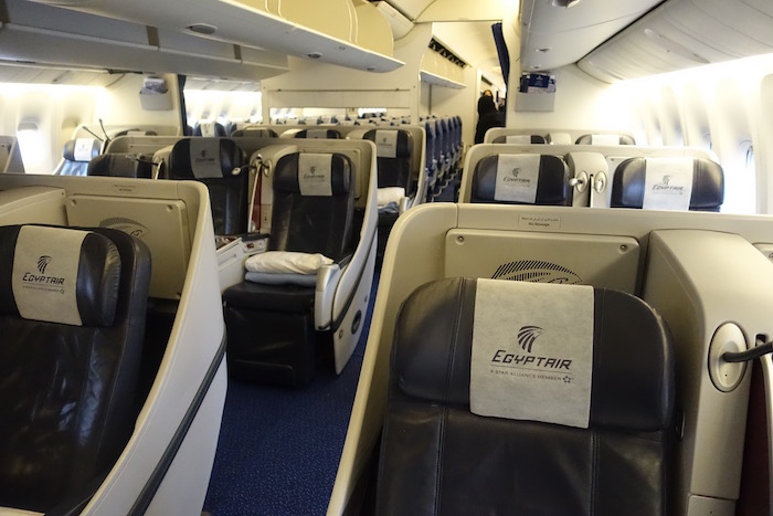  classe affaires egyptair-777-7