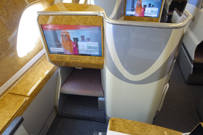 emirates-business-class-a380-5