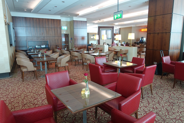 Review: Emirates Business Class Lounge Dubai - One Mile At A Time