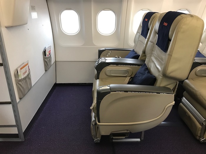 Review Drukair Business Class A319 Kathmandu To Paro One Mile