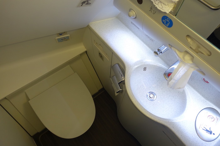 Kuwait-Airways-Business-Class-A330 - 45