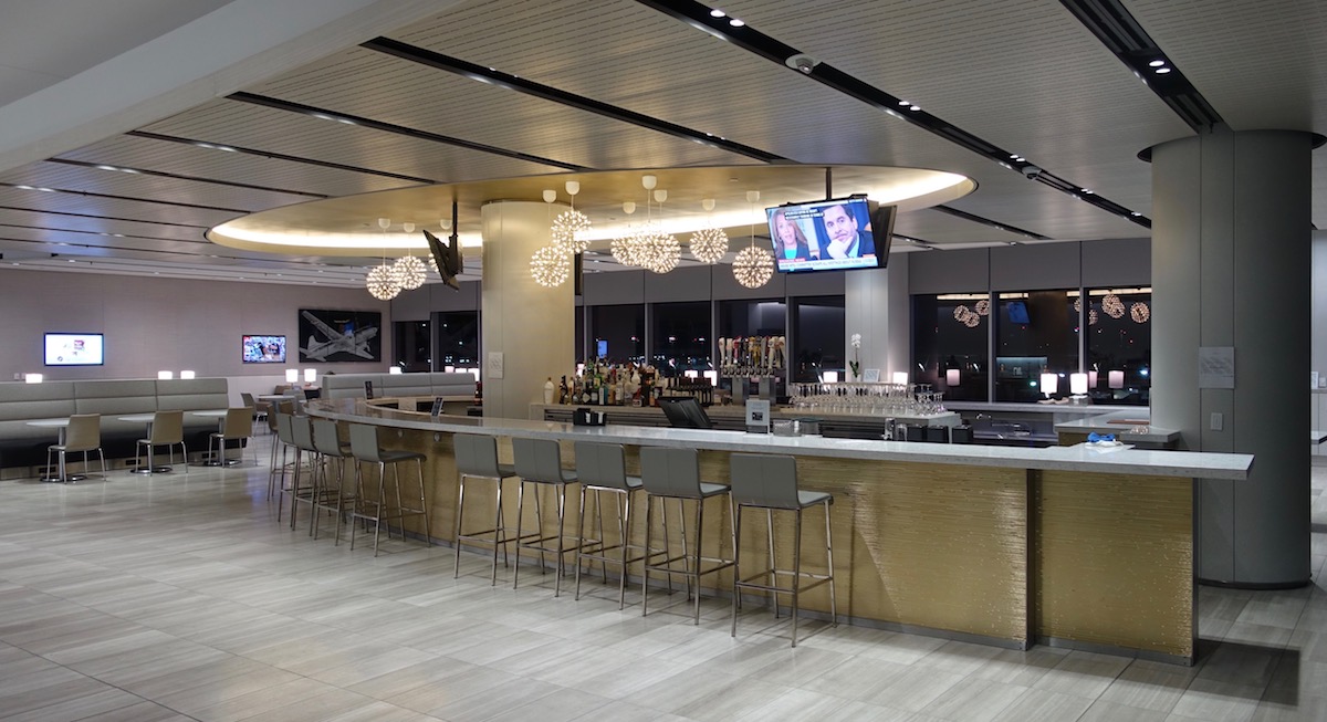 6 Reasons United Flyers Should Have The United Mileageplus Club