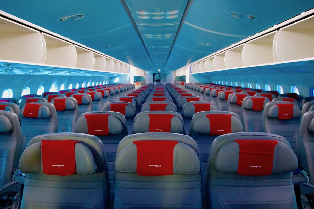 Norwegian Air closes long-haul flights, dumps 787