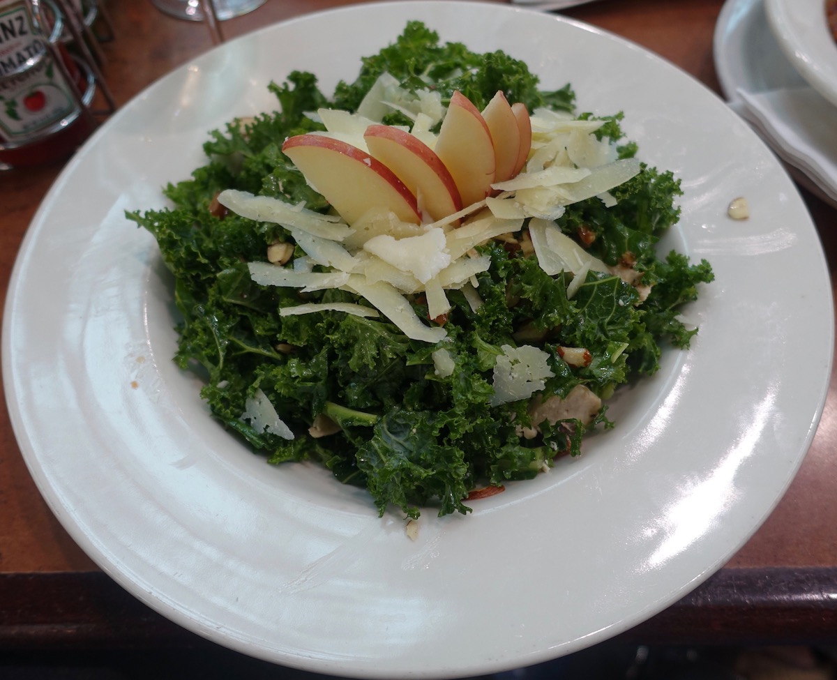 Capers Cafe Le Bar Portland Review I One Mile At A Time