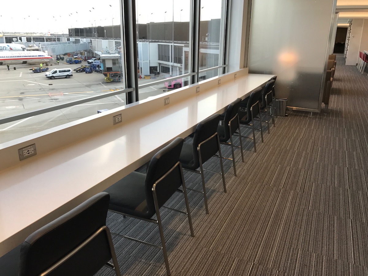 A Look At American's New Flagship Lounge At O'Hare Airport One Mile