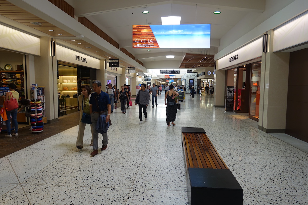 Review IASS Lounge Honolulu Airport One Mile at a Time