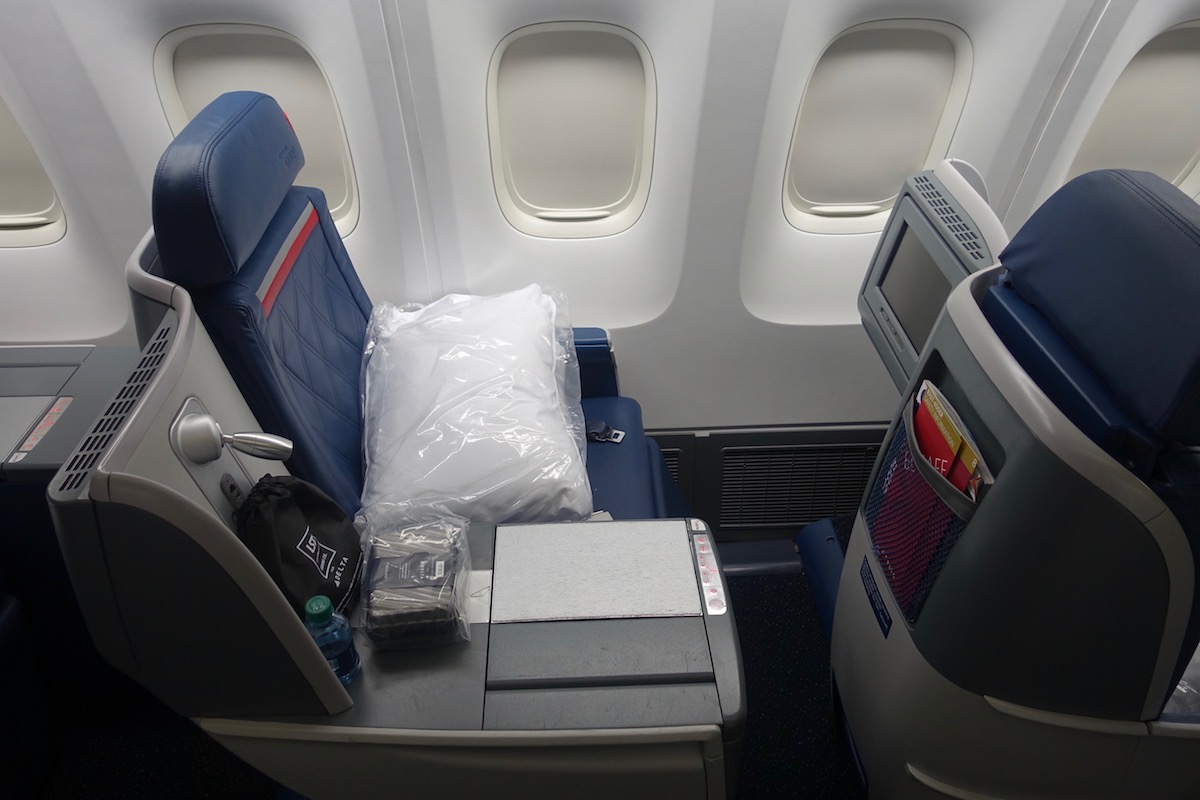 Delta 767 Business Class In 10 Pictures One Mile at a Time