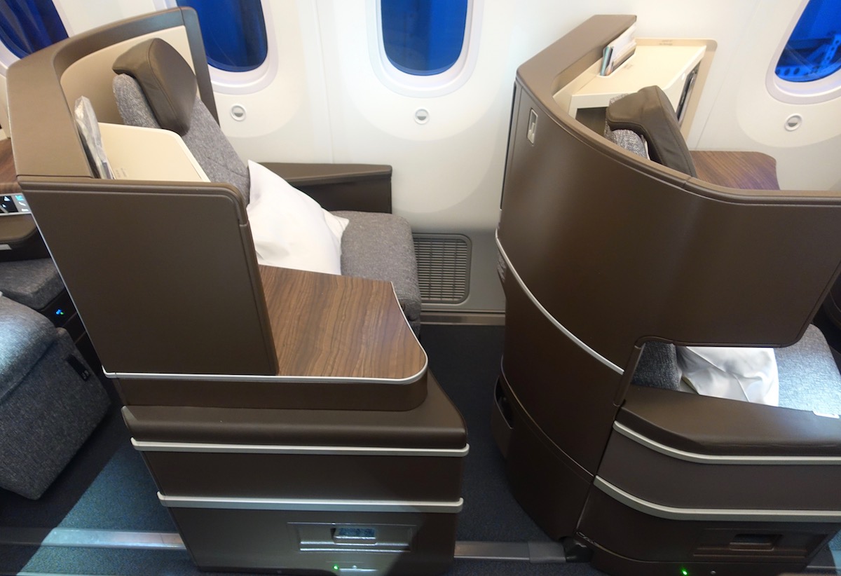 What I Find Interesting About Lufthansa S New Business Class Seats One Mile At A Time