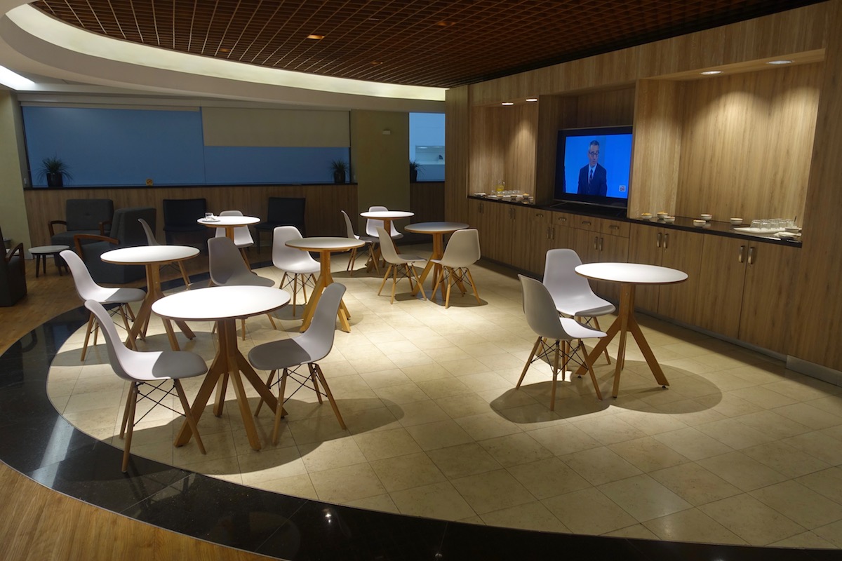 OneWorld Lounge Mexico City Review I One Mile At A Time