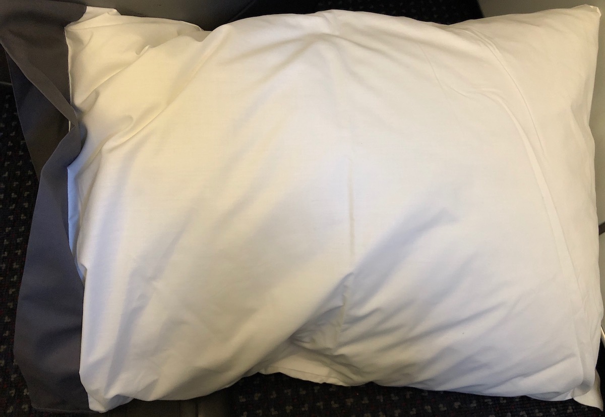 American Airlines New Casper Bedding How Good Is It One Mile At A Time