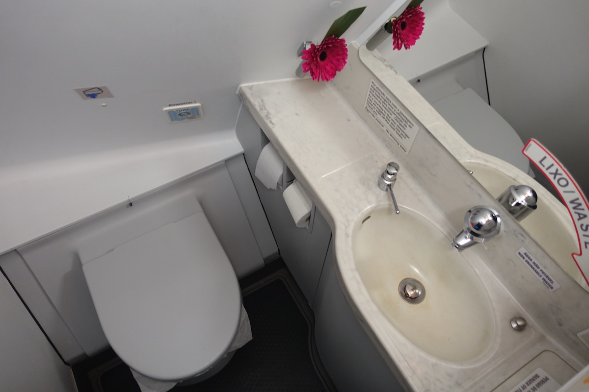 Review TAP Air Portugal Business Class A330 Lisbon To Newark One