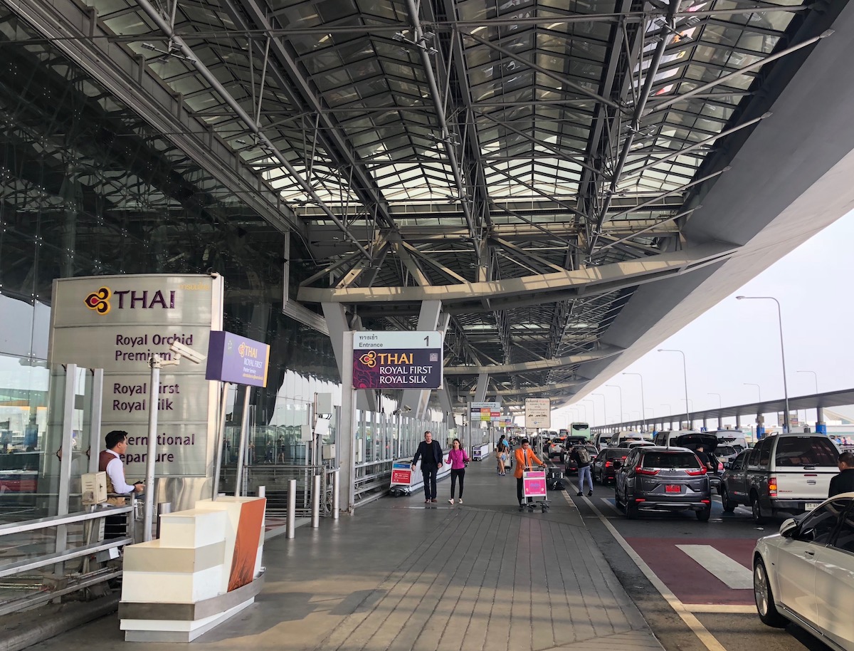 Review Thai Airways First Class Lounge Bangkok Airport