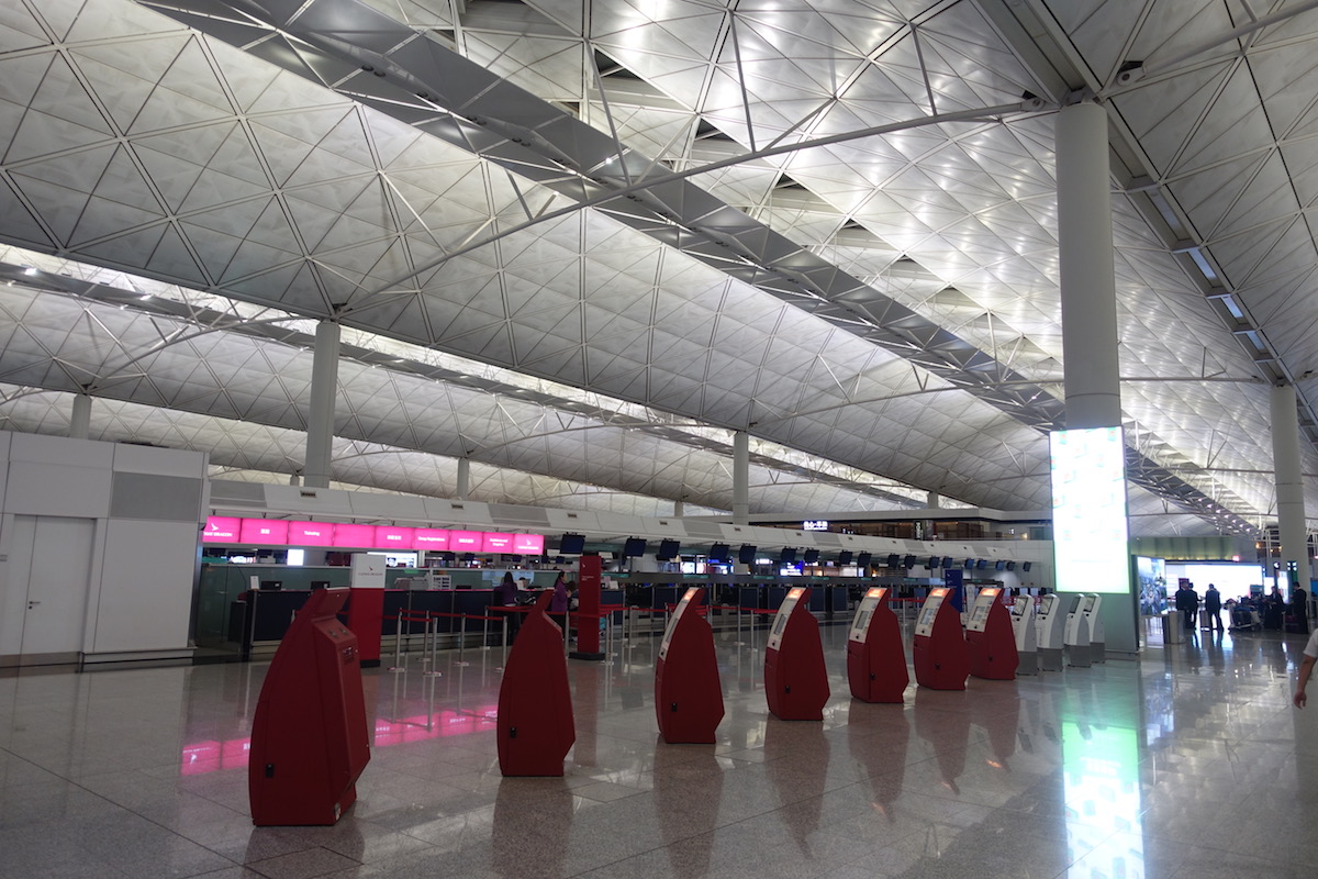 hong kong airline check in luggage