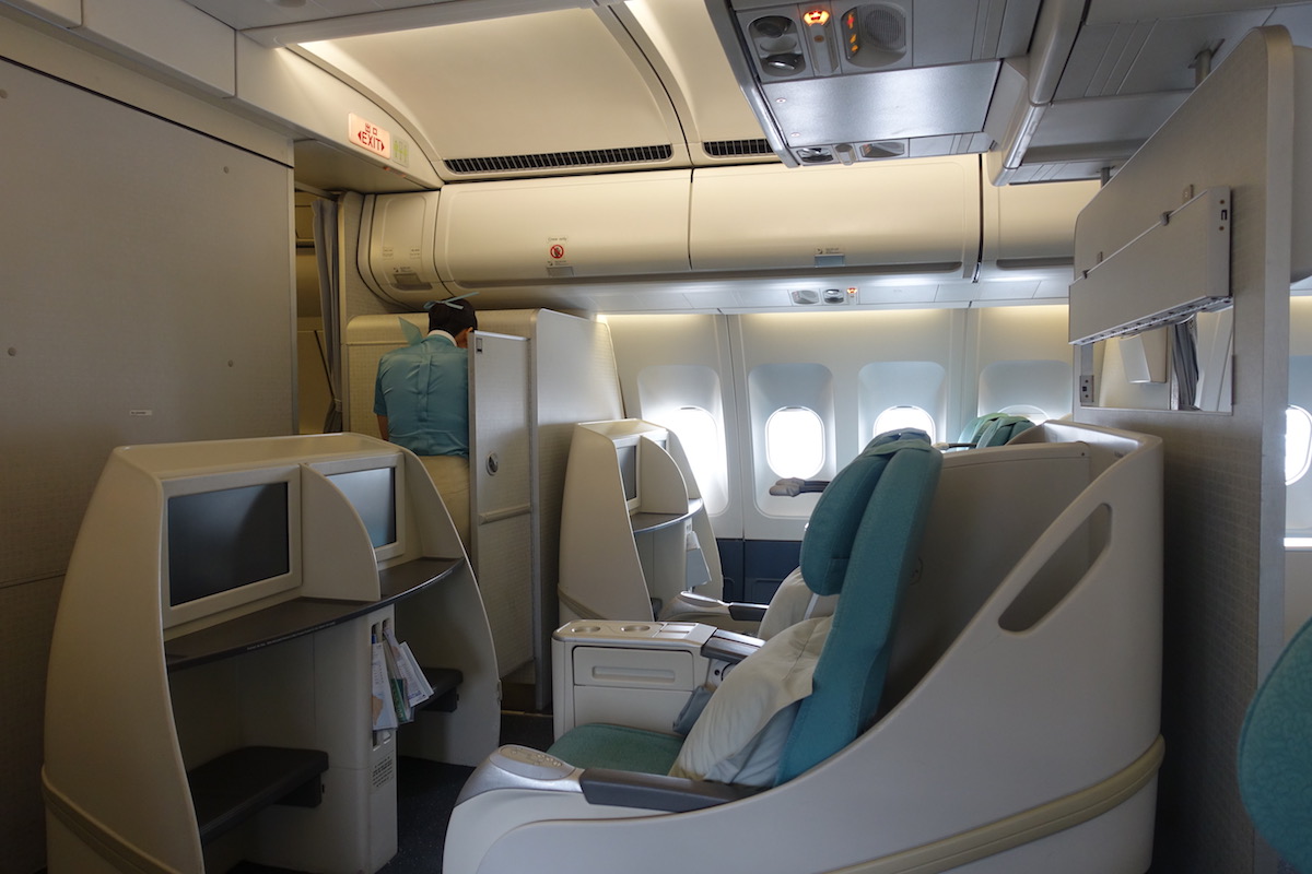 Review Korean Air First Class A330 Hong Kong To Incheon