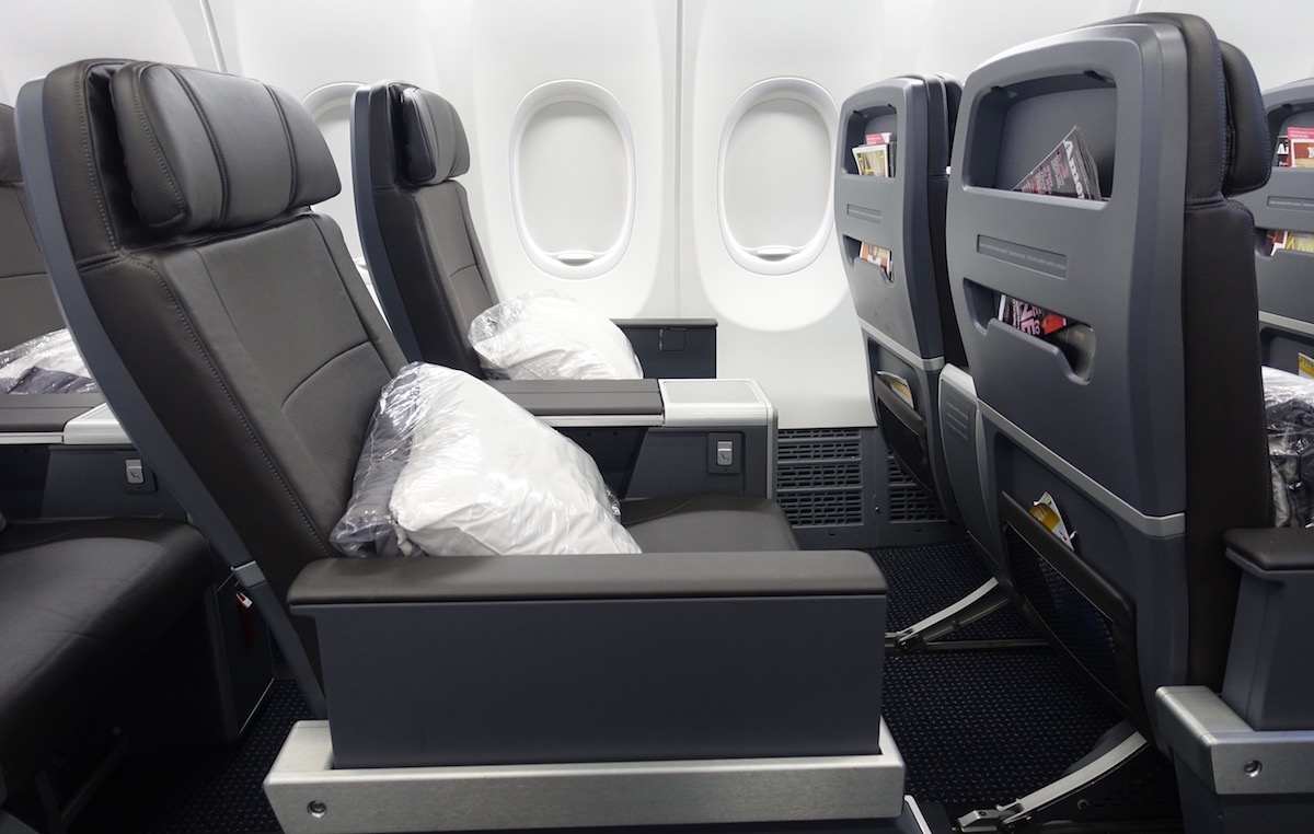 american airlines baggage policy business class