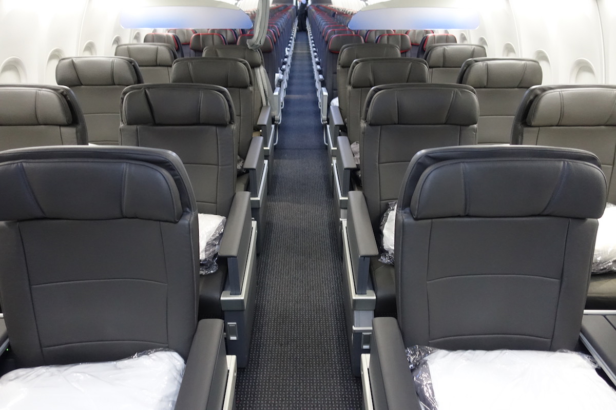 american airlines baggage policy business class