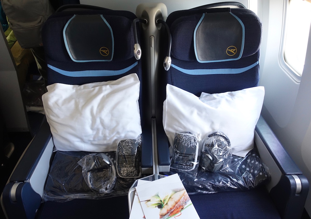 condor airlines hand baggage