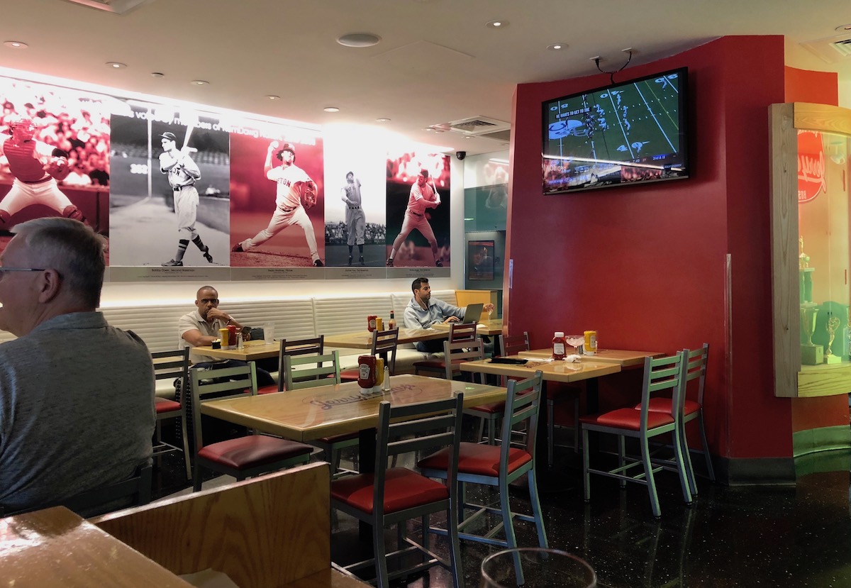 Review Jerry Remy S Boston Airport Priority Pass Lounge One