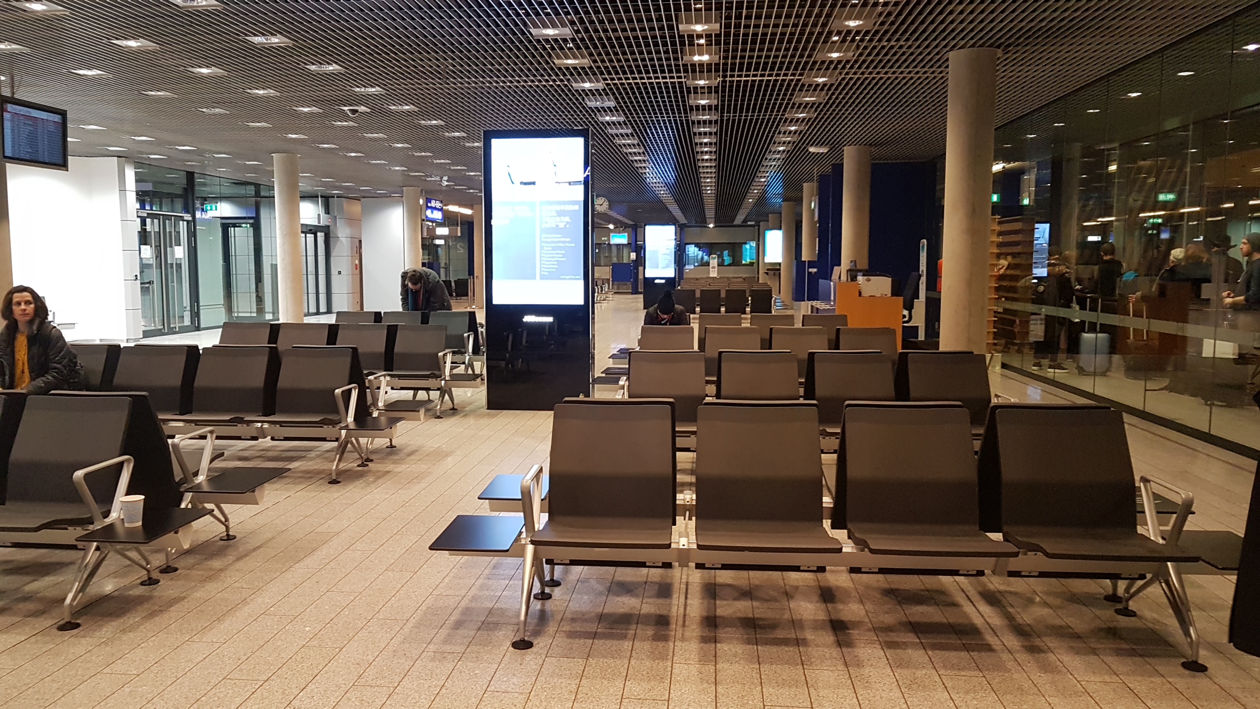 cheap flights from manchester to amman