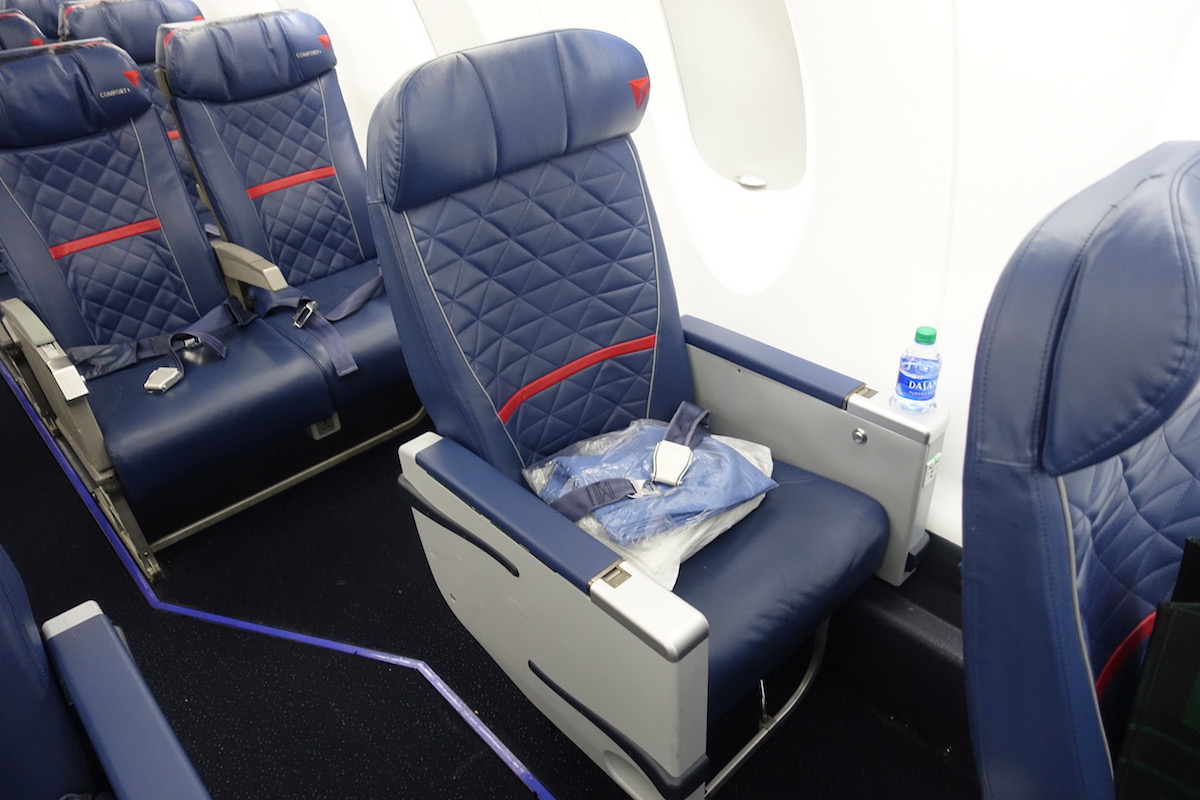 Review Delta Air Lines Crj 900 First Class One Mile At A Time