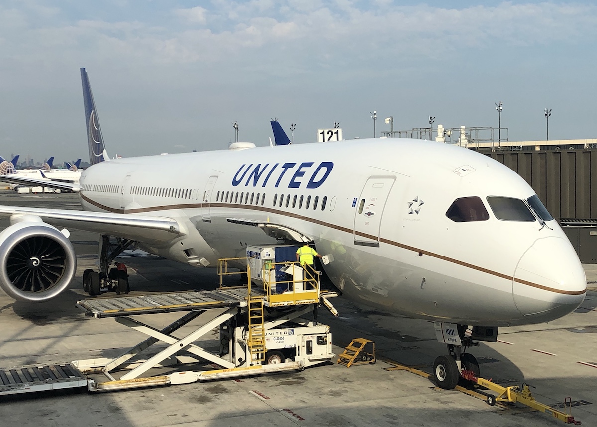 Review United 787 10 Polaris Business Class One Mile At A