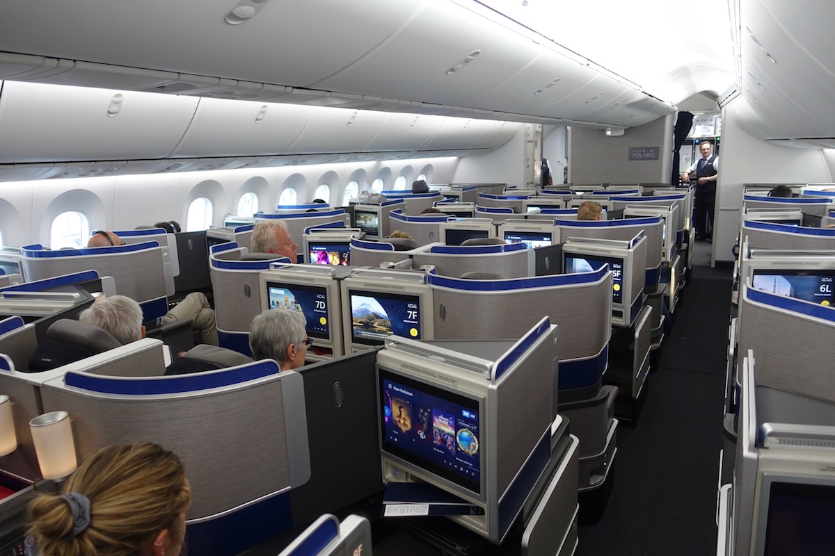 Review United 787 10 Polaris Business Class One Mile At A