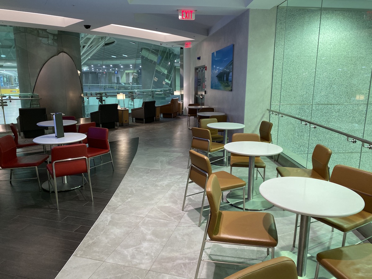 American Admirals Club D30 MIA Review I One Mile At A Time