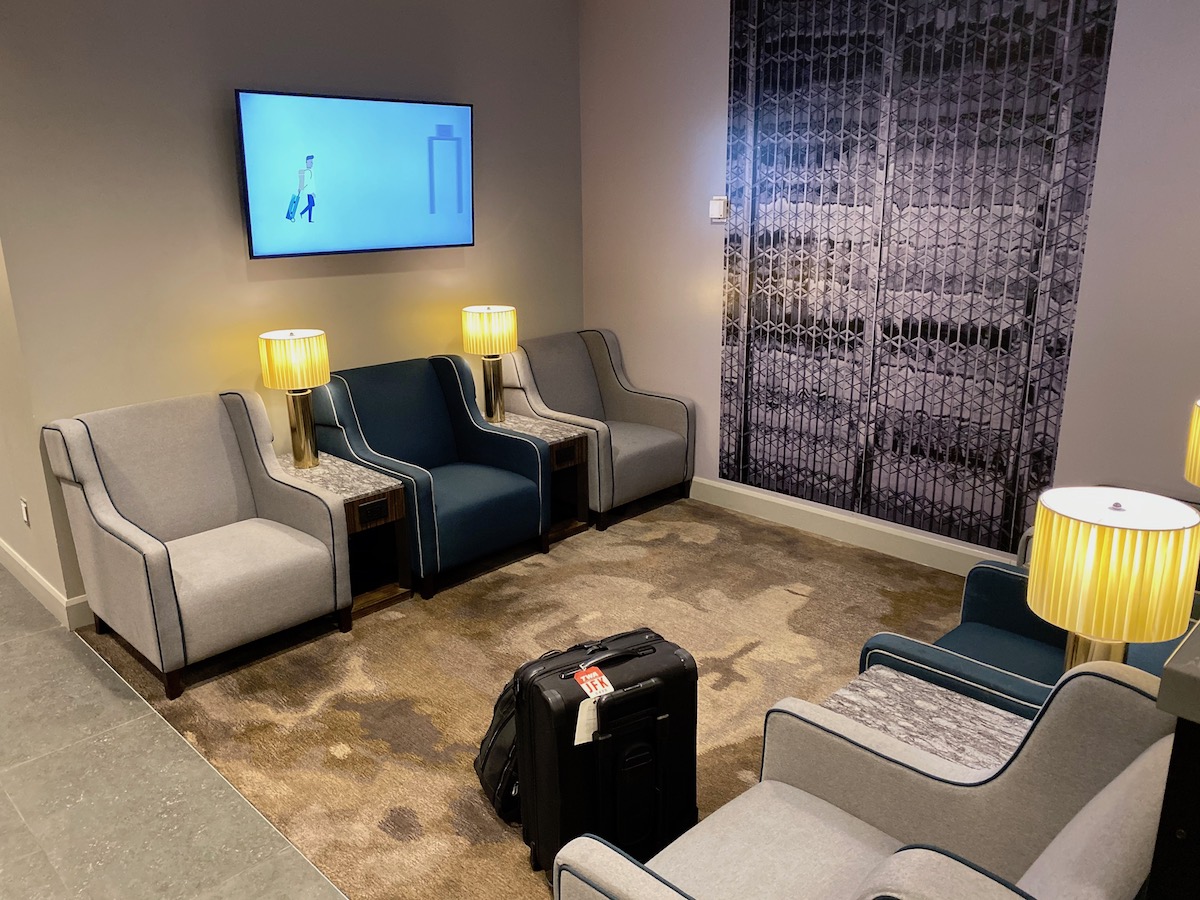 Plaza Premium Lounge Toronto Review I One Mile At A Time