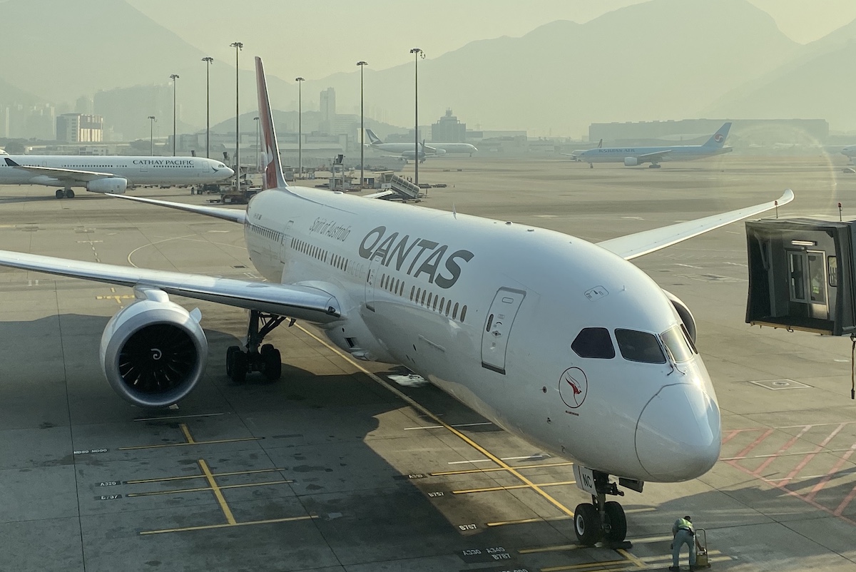 Qantas plan to restart international flights