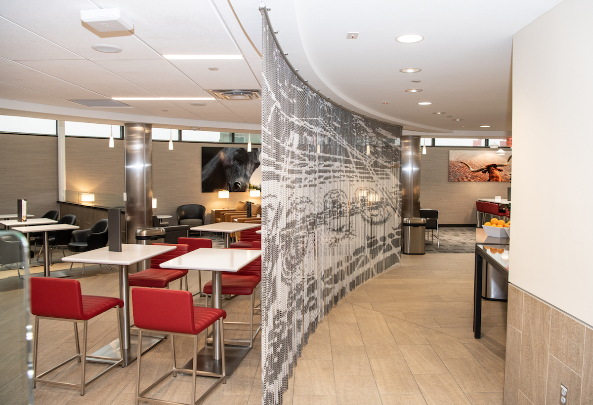 American Opens Fifth DFW Admirals Club, Changes Up Lounge Food One