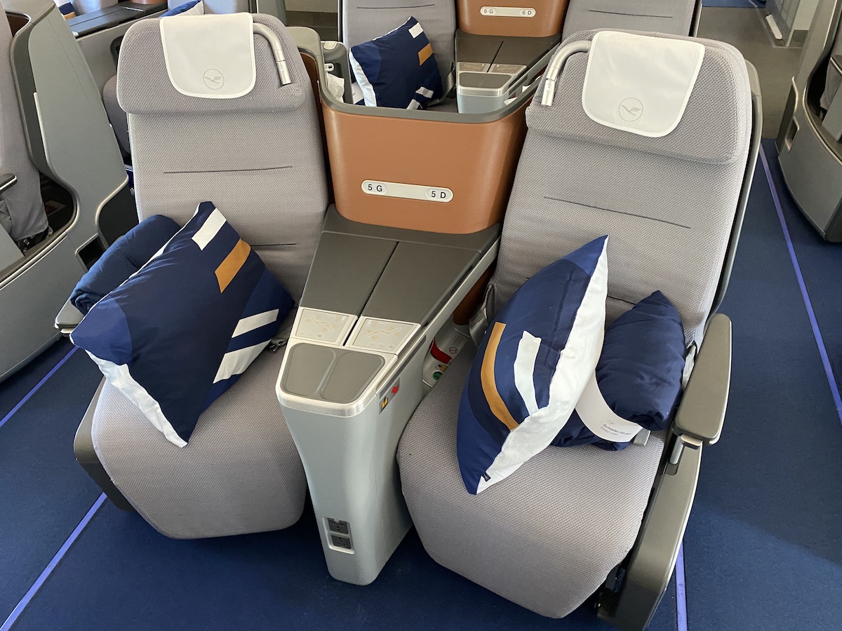 Featured image of post Steps to Prepare Lufthansa Airbus A350 Business Class Seats