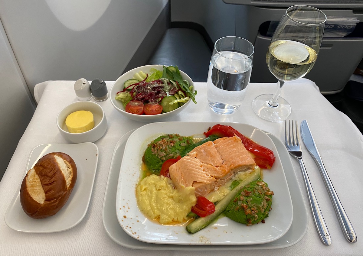 Featured image of post Recipe of Lufthansa Airlines Food And Beverage